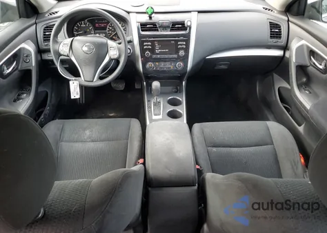 2015 Nissan Altima 2.5 из США, поврежденный, VIN 1N4AL3AP3FC153428